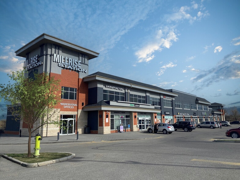 150 Millrise Blvd SW, Calgary, AB à louer - Photo de l’immeuble – Image 2 sur 5