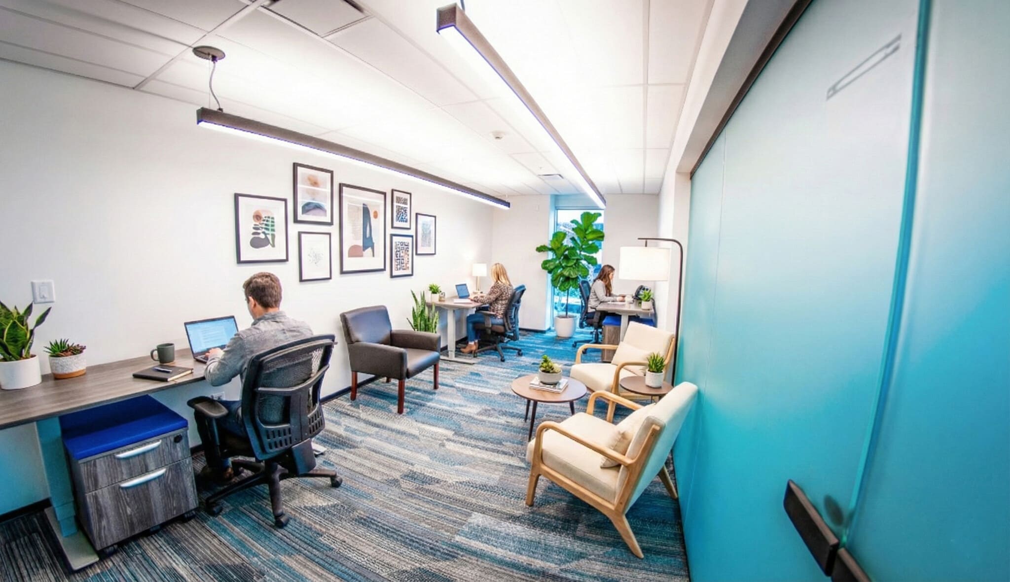 252 W Esplanade, North Vancouver, BC à louer Photo intérieure– Image 1 sur 2