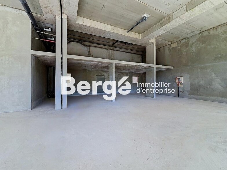 990 Avenue Du Général De Gaulle, Saint-Laurent-du-Var à vendre - Photo intérieure – Image 3 sur 10