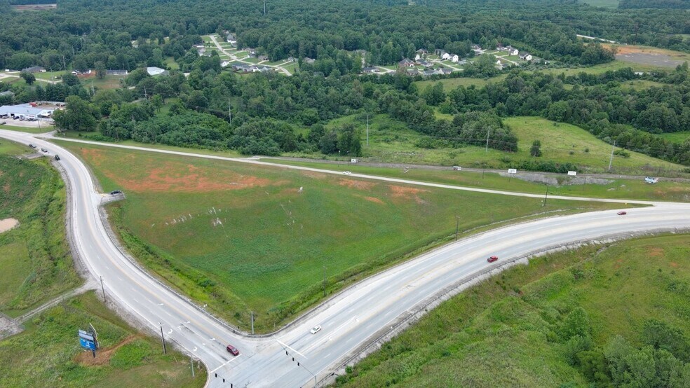 1051 Bypass Rd, Brandenburg, KY à vendre - Photo de l’immeuble – Image 3 sur 8