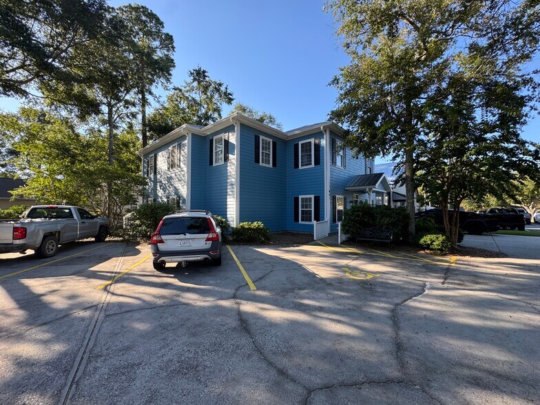 641 Little Tony Ave, Murrells Inlet, SC à louer - Photo de l’immeuble – Image 2 sur 8