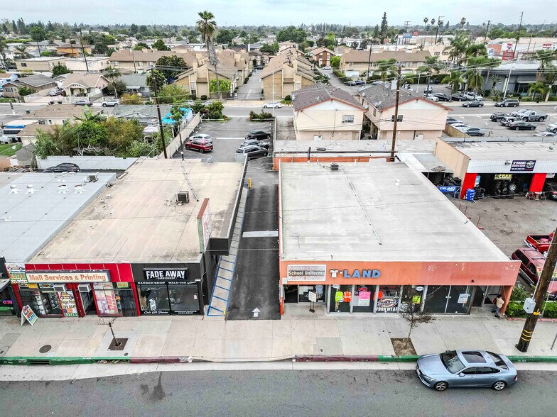 Pioneer Blvd Multi-tenant Retail Center portefeuille de 2 biens à vendre sur LoopNet.fr - Photo de l’immeuble – Image 2 sur 29