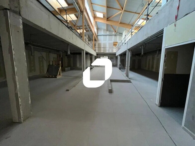 Local commercial dans Béthune à louer - Photo de l’immeuble – Image 1 sur 8