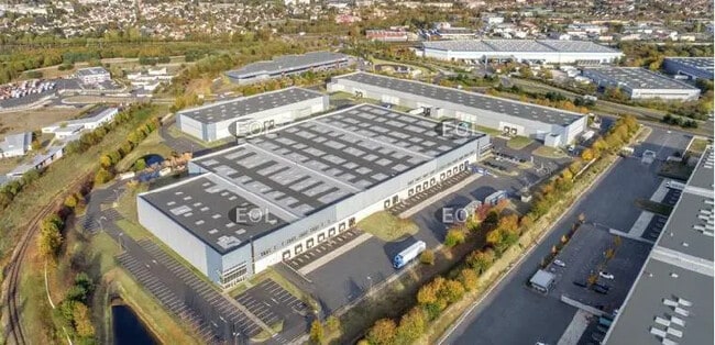 Plus de détails pour Industriel/Logistique à louer