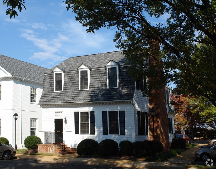 5006 Monument Ave, Richmond, VA à louer - Photo de l’immeuble – Image 3 sur 5