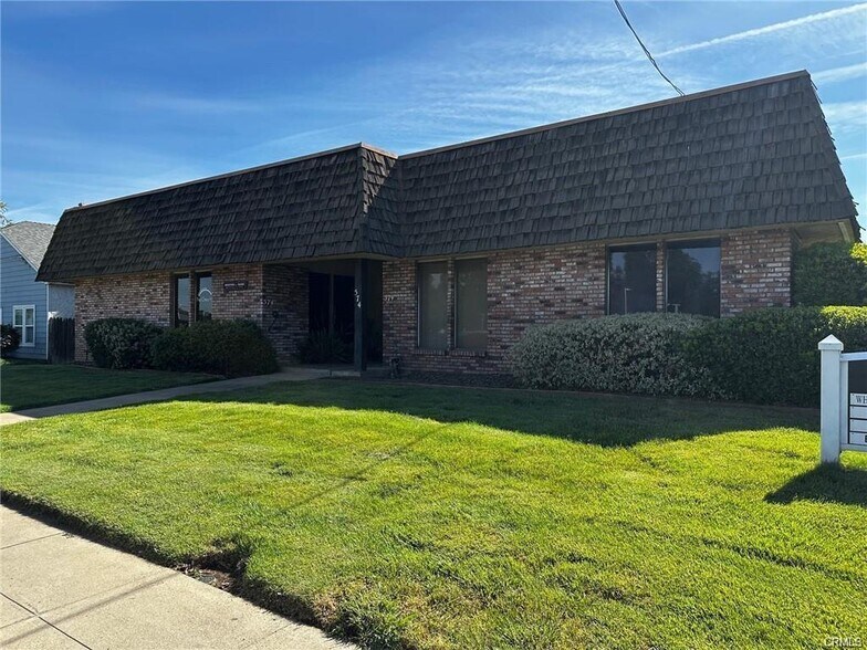 574 Manzanita Ct, Chico, CA à louer - Photo de l’immeuble – Image 2 sur 6