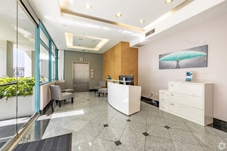 1010 N Central Ave, Glendale, CA à louer Photo intérieure– Image 2 sur 7