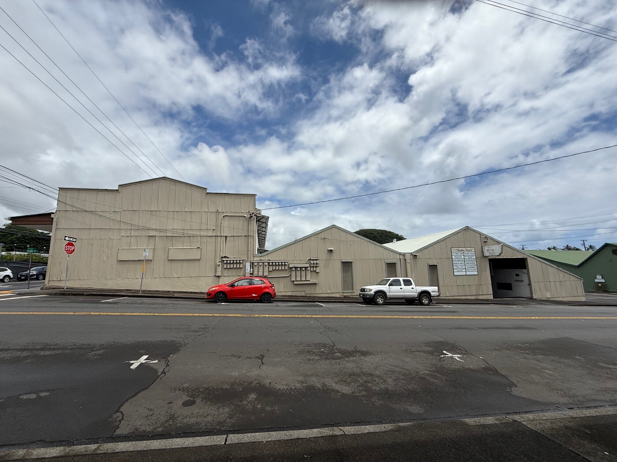 176 Mamo St, Hilo, HI à louer Photo de l’immeuble– Image 1 sur 3