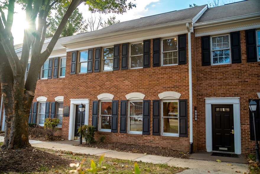 3454 Ellicott Center Dr, Ellicott City, MD à louer - Photo de l’immeuble – Image 2 sur 4