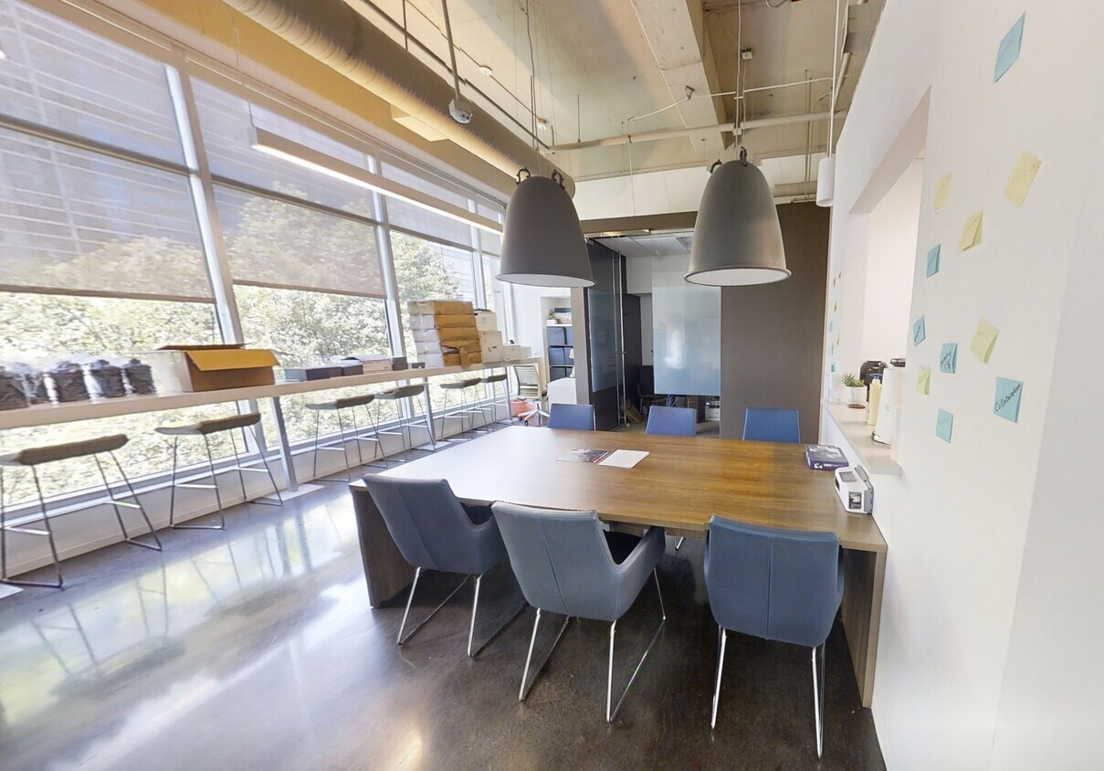 400 W Peachtree, Atlanta, GA 30308 - Lot 200 -  - Photo intérieure - Image 2 of 7