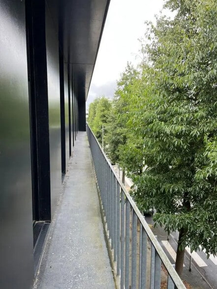 Local d’activités dans Saint-Herblain à louer - Photo de l’immeuble – Image 3 sur 8