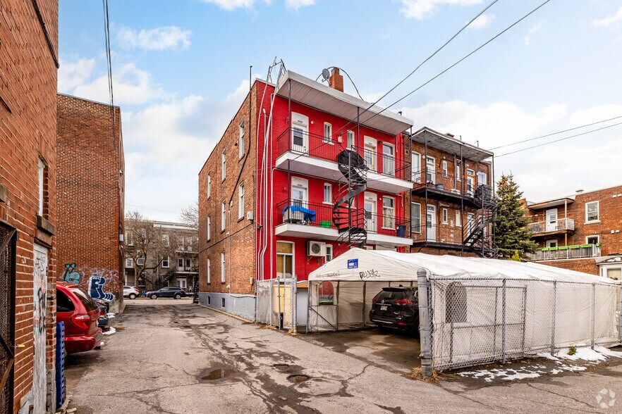 2023-2031 Rue Dezery, Montréal, QC à vendre - Photo de l’immeuble – Image 2 sur 3