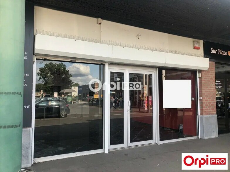 Local commercial dans Loos à louer - Photo de l’immeuble – Image 1 sur 4