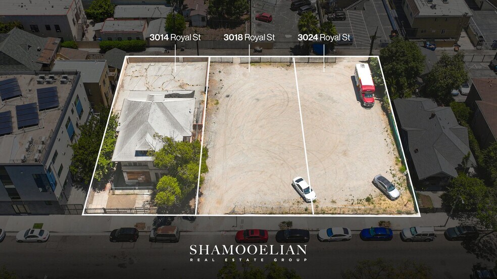 3024 Royal St, Los Angeles, CA à vendre - Photo de l’immeuble – Image 1 sur 9
