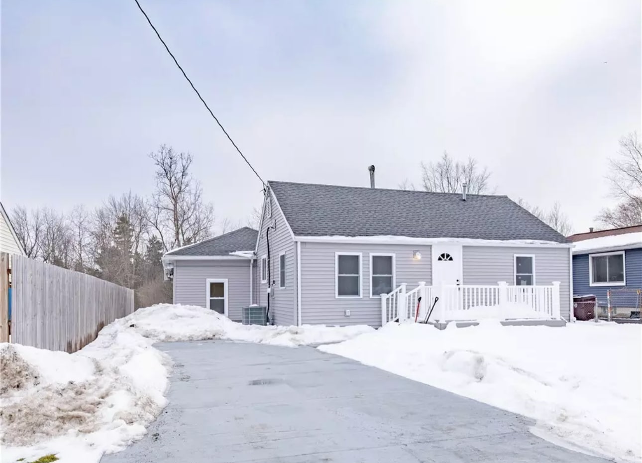 5347 Lake Ave, Orchard Park, NY à vendre Photo principale– Image 1 sur 10