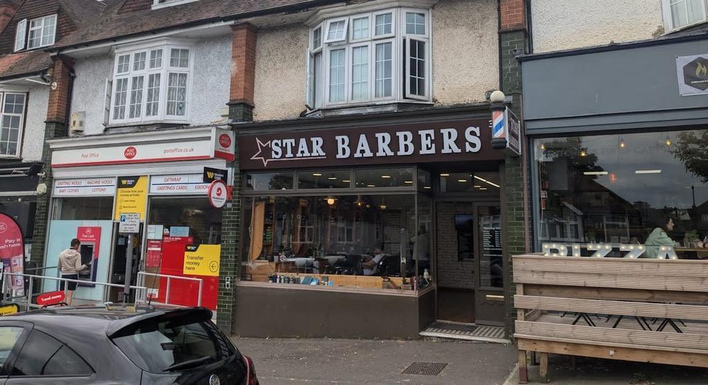 35 Woodbridge Hl, Guildford à vendre Photo de l’immeuble– Image 1 sur 4