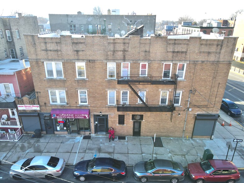 3396 John F Kennedy Blvd, Jersey City, NJ à louer - Photo de l’immeuble – Image 3 sur 14