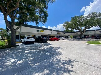 Plus de détails pour 2790 Gulf To Bay Blvd, Clearwater, FL - Local commercial à louer