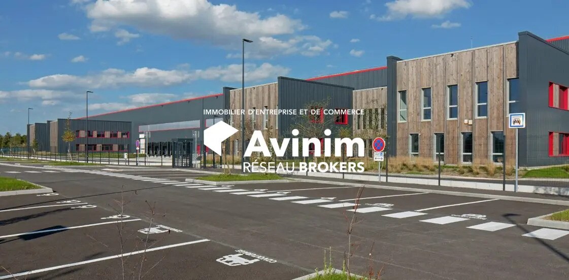 Industriel/Logistique dans Le Thillay à louer Photo de l’immeuble– Image 1 sur 3