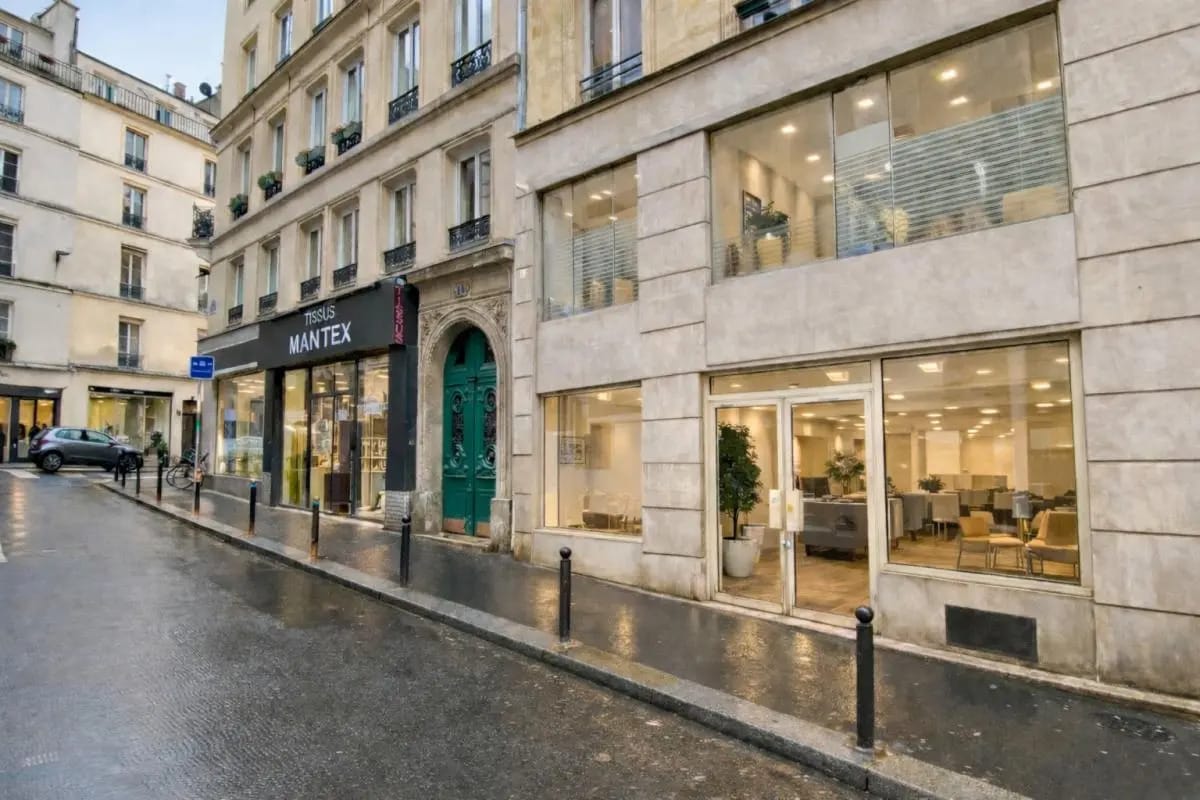 Local commercial dans Paris à louer Photo de l’immeuble– Image 1 sur 8