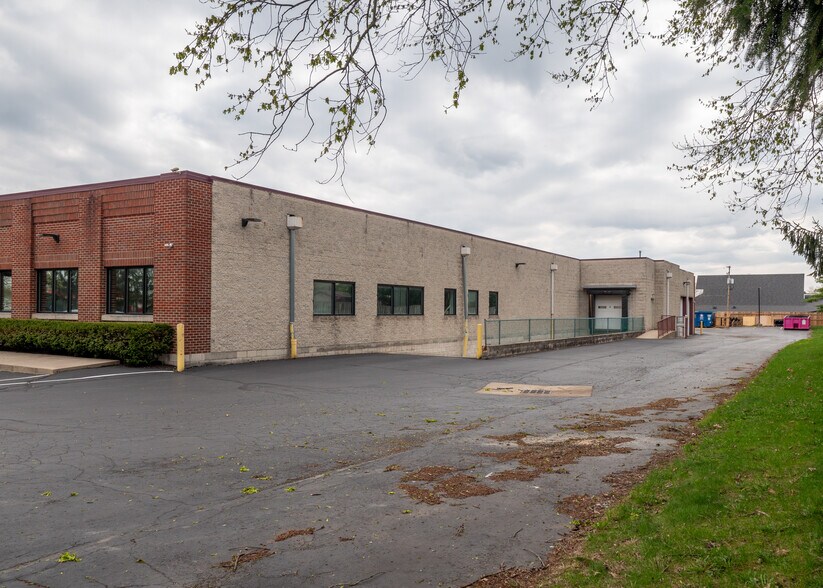 2555 Bethel Rd, Columbus, OH à vendre - Photo de l’immeuble – Image 3 sur 29