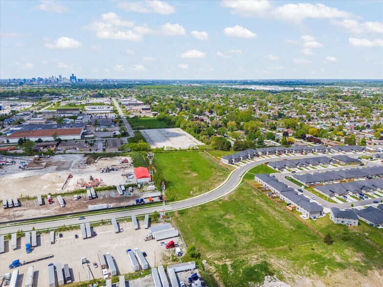 Kamloops St, Windsor, ON à vendre - Photo de l’immeuble – Image 3 sur 8