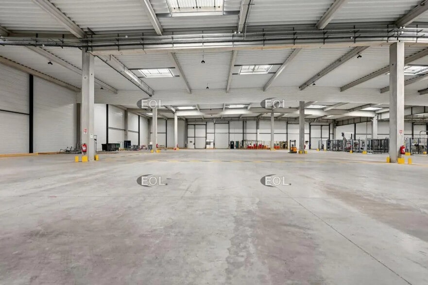 Local d’activités dans Sucy-en-Brie à louer - Photo intérieure – Image 3 sur 20