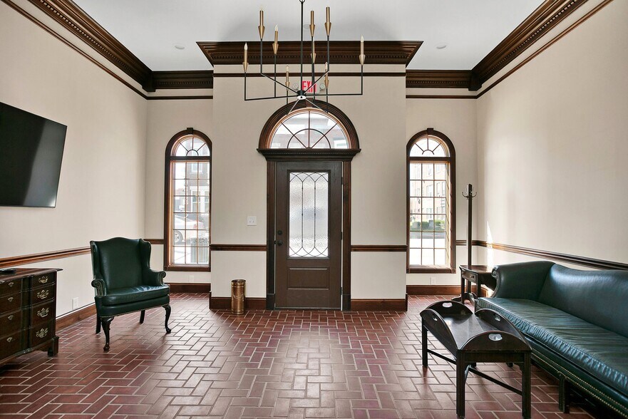 103 W Main St, Lebanon, KY à louer - Photo de l’immeuble – Image 3 sur 30
