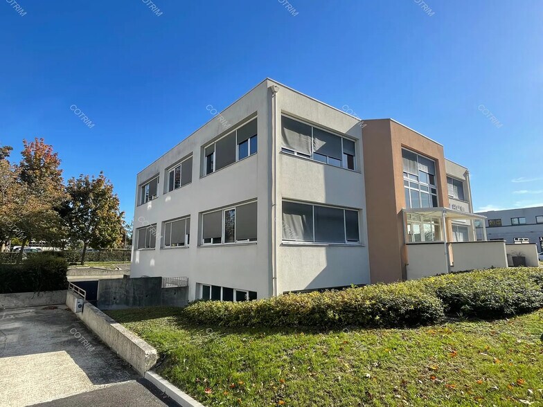 7 Rue Gabriel Voisin, Reims à louer - Photo de l’immeuble – Image 2 sur 4