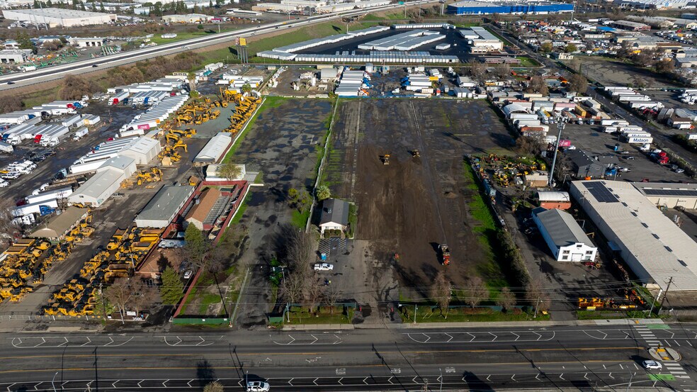 3440-3480 W Capitol Ave, West Sacramento, CA à louer - Photo de l’immeuble – Image 3 sur 13