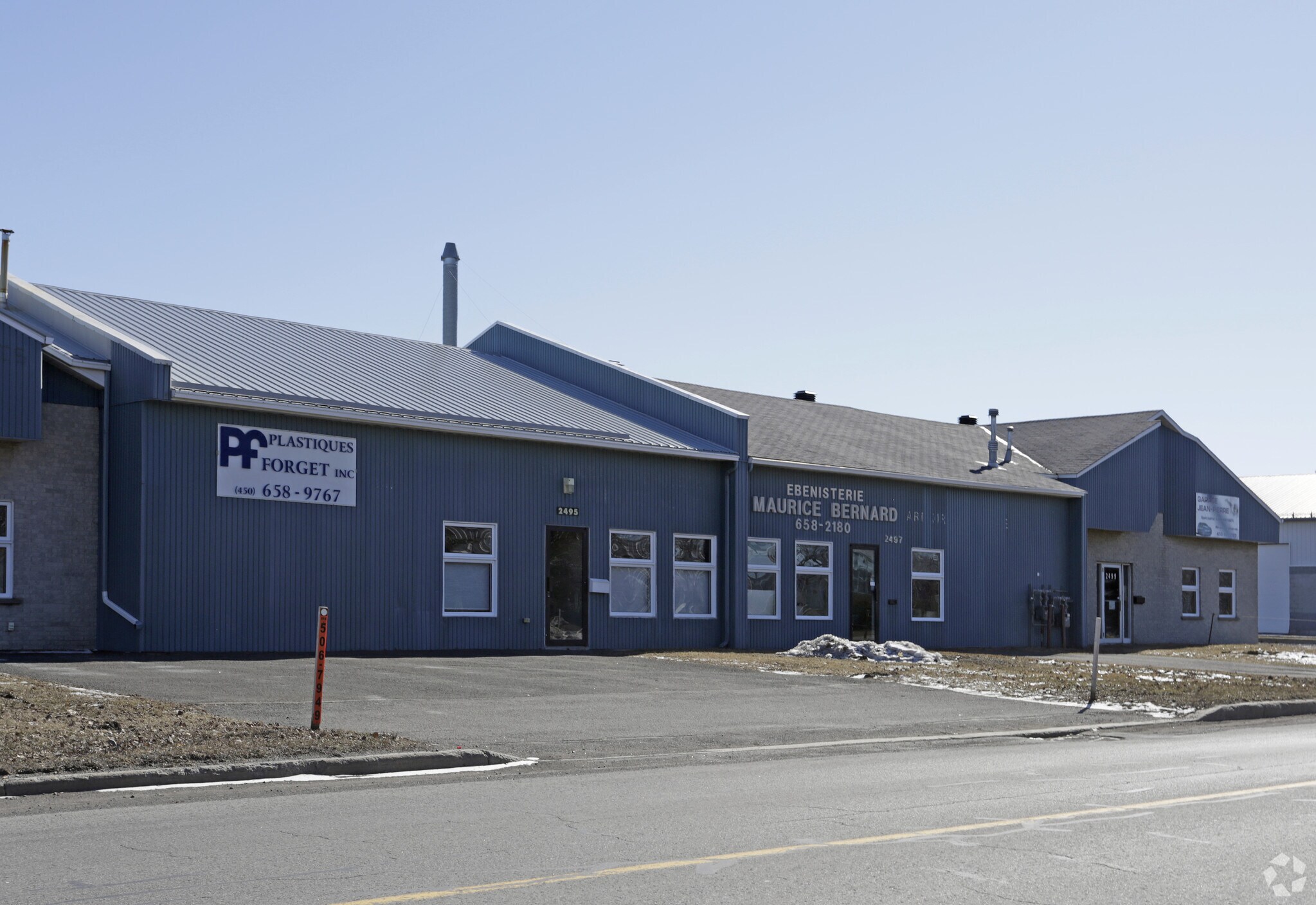 2495-2499 Boul Industriel, Chambly, QC à vendre Photo principale– Image 1 sur 4
