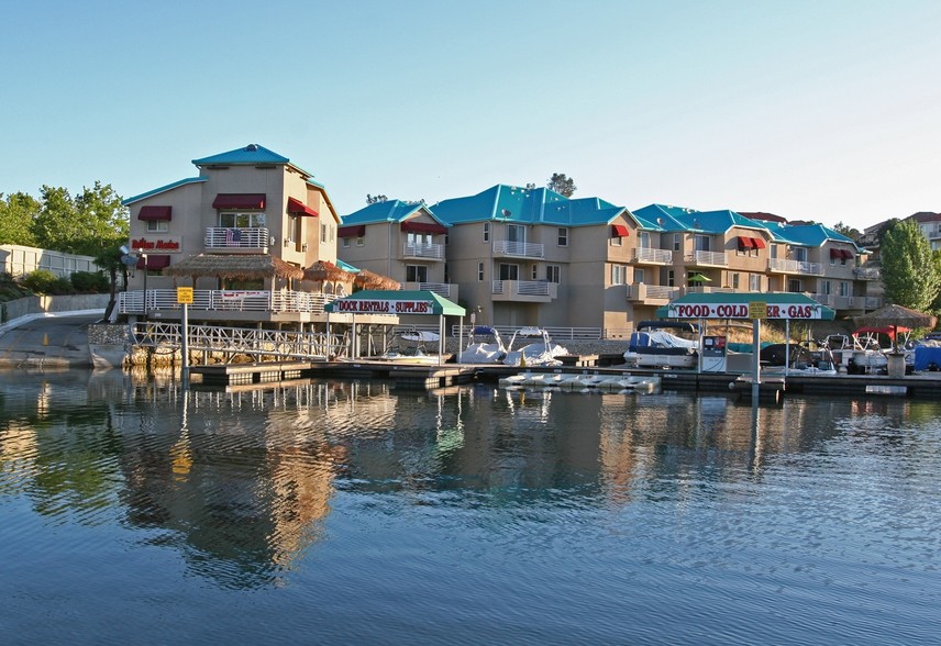 6603 Lake Tulloch Pl, Copperopolis, CA à vendre - Photo principale – Image 1 sur 47