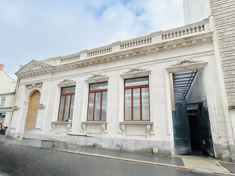Bureau dans Nantes à louer - Photo de l’immeuble – Image 1 sur 13