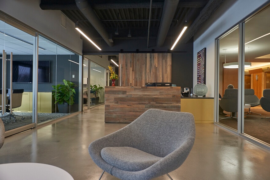 7900 Xerxes Ave S, Bloomington, MN à louer - Photo intérieure – Image 3 sur 12