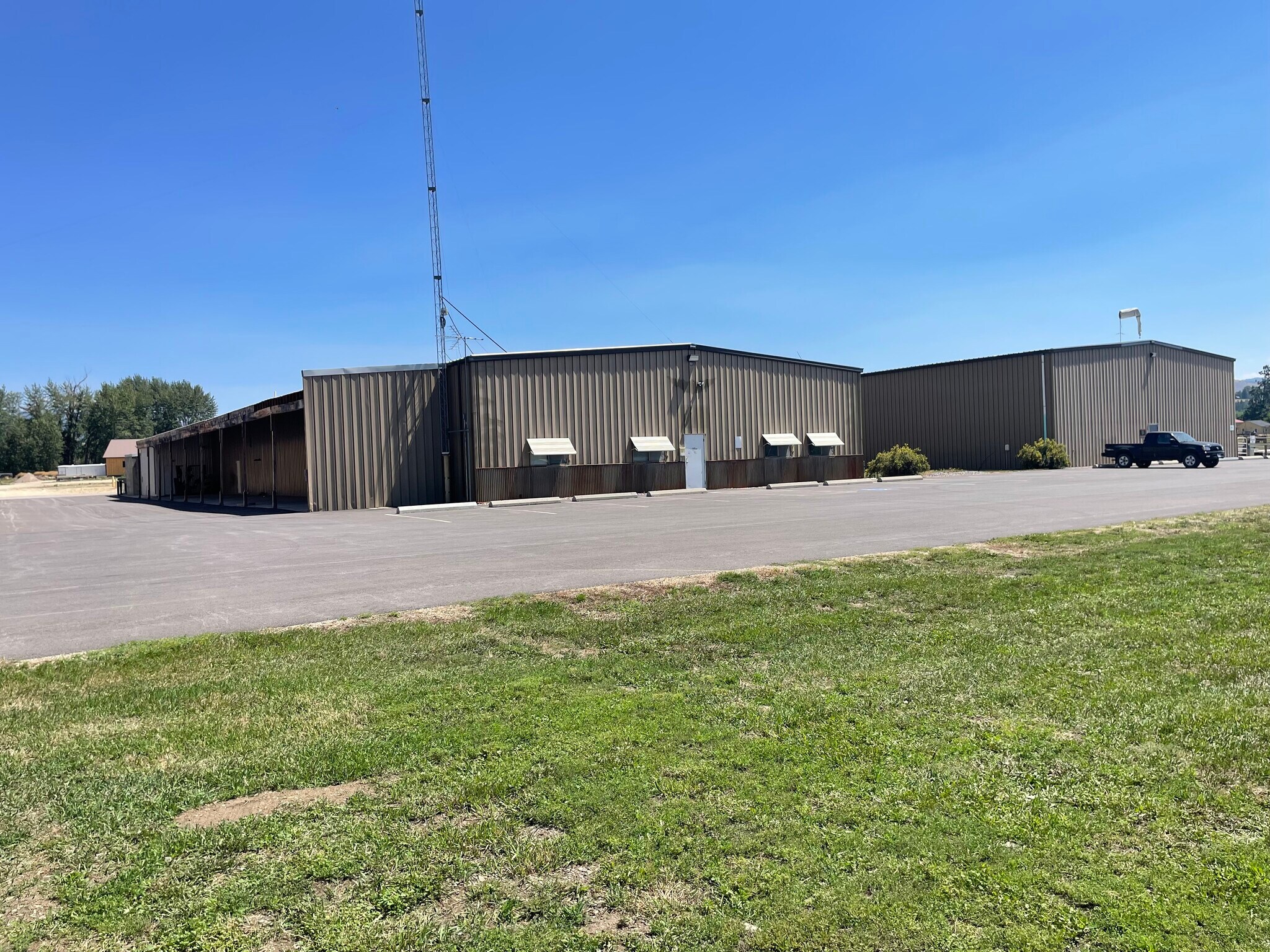 132 Skalkaho Hwy, Hamilton, MT à louer Photo principale– Image 1 sur 7