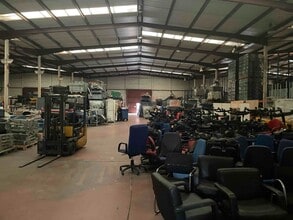 Industriel/Logistique dans Azuqueca de Henares, Guadalajara à louer Photo intérieure– Image 1 sur 3