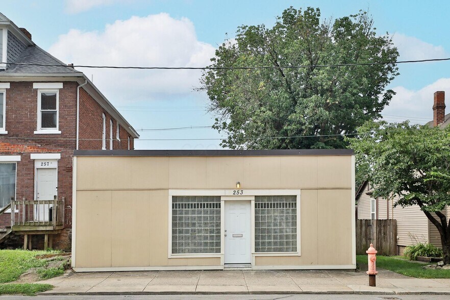 253 Chittenden Ave, Columbus, OH à vendre - Photo principale – Image 1 sur 20