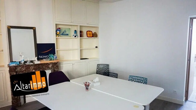 Plus de détails pour Bureau à louer