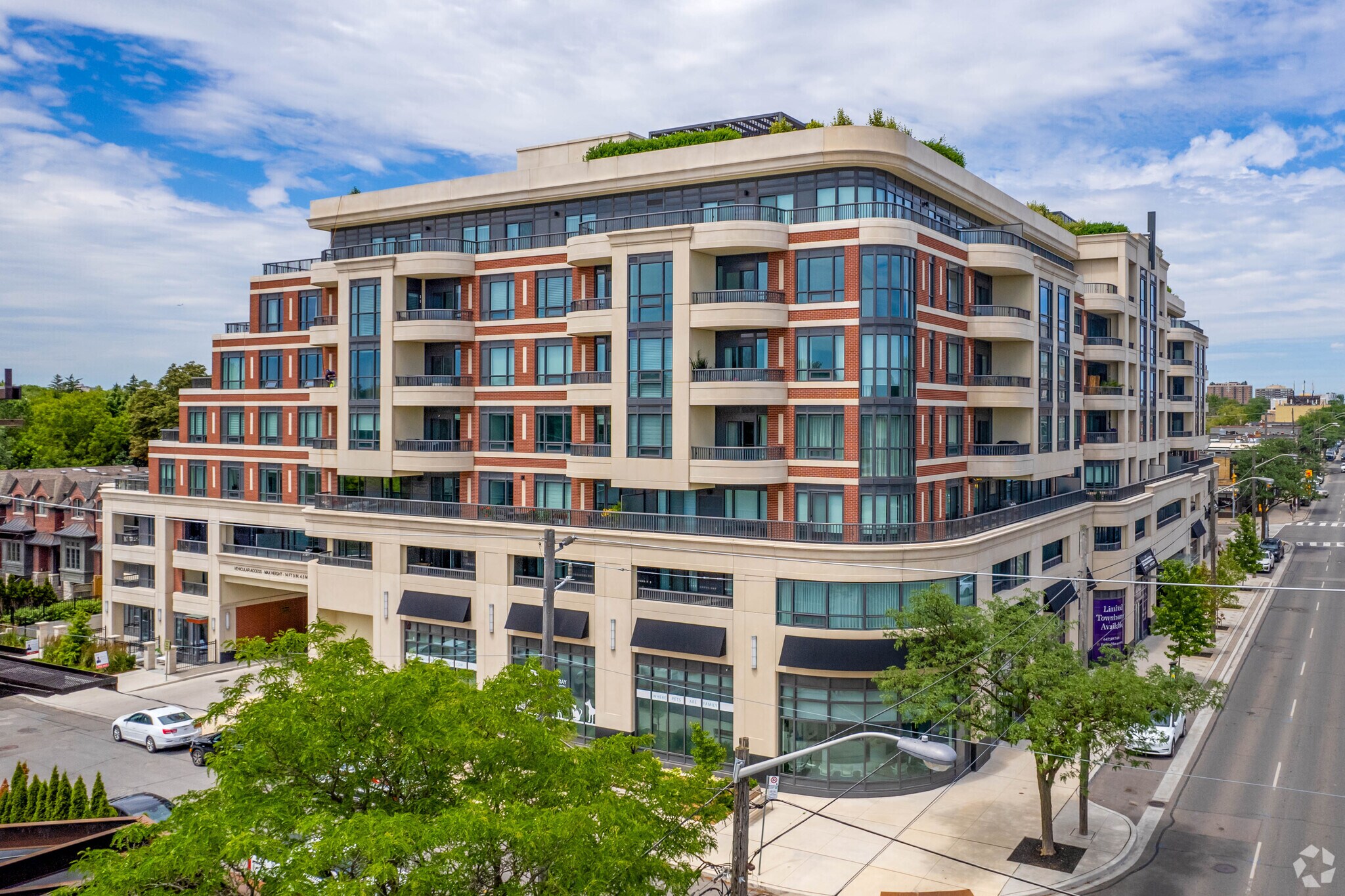 1678-1704 Avenue Rd, Toronto, ON à vendre Photo de l’immeuble– Image 1 sur 5