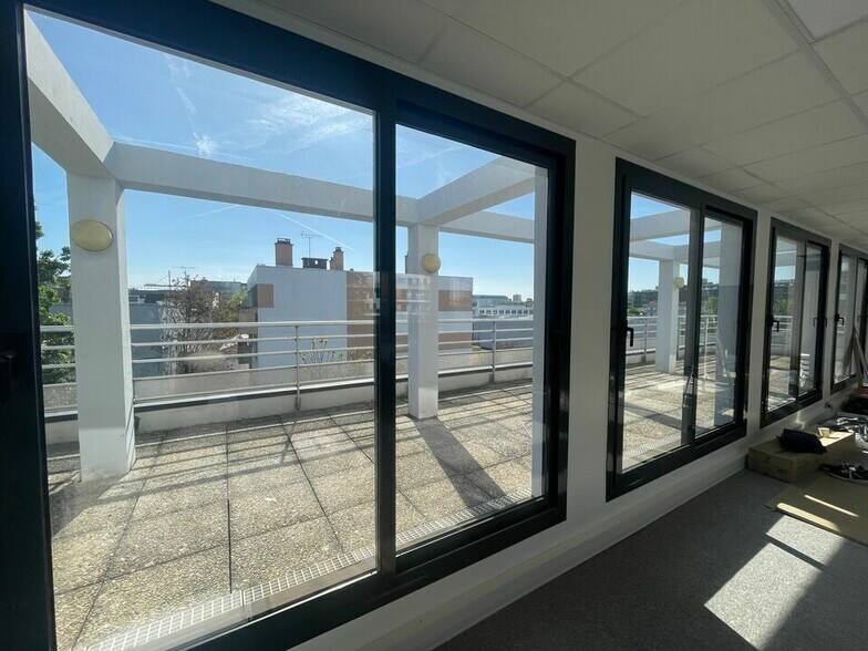 Bureau dans Clichy à vendre - Photo intérieure – Image 3 sur 12