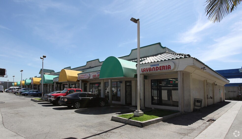 1210-1250 Lomita Blvd, Harbor City, CA à louer - Photo principale – Image 1 sur 12