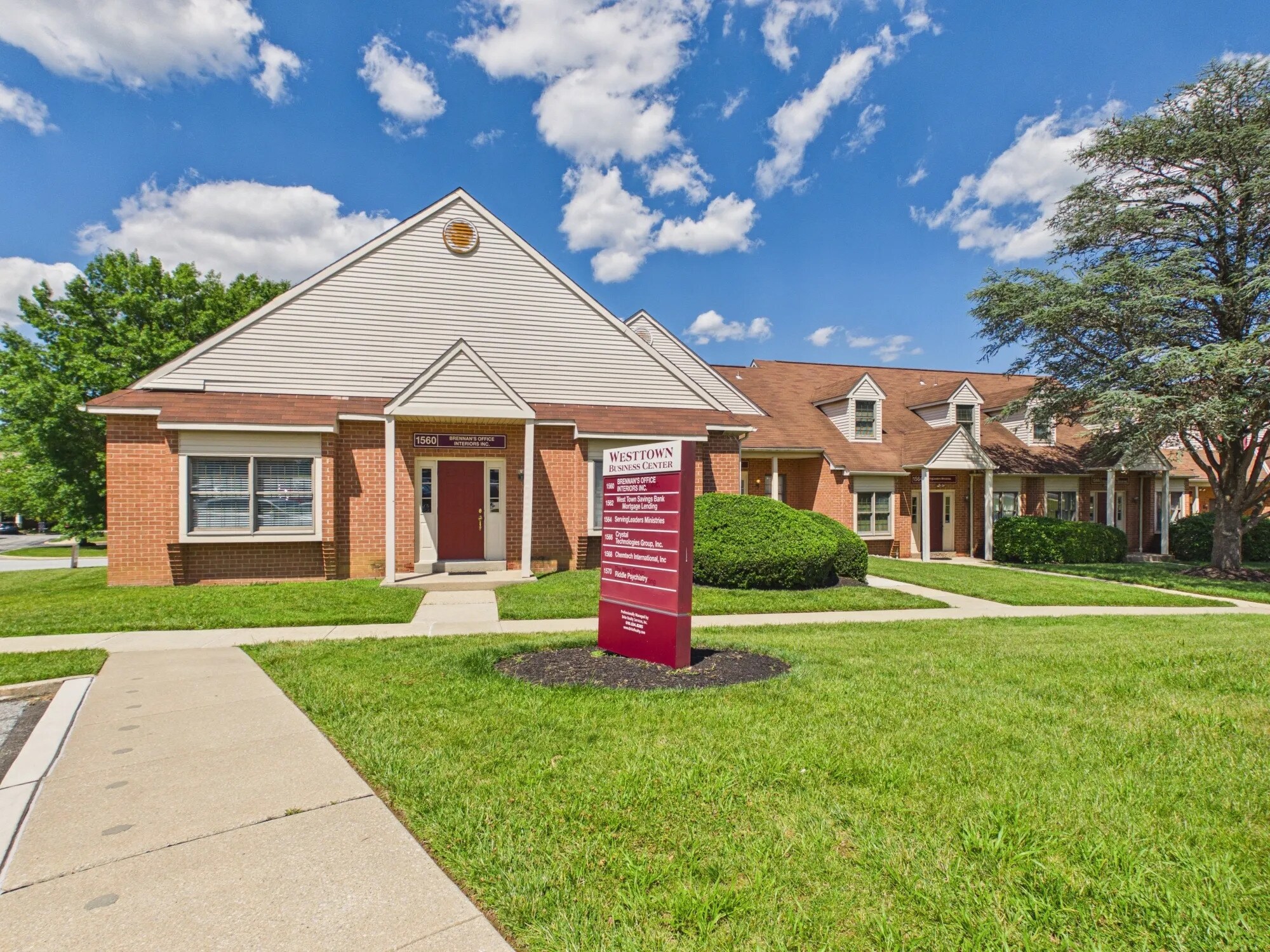 1562 McDaniel Dr, West Chester, PA à louer Photo de l’immeuble– Image 1 sur 6
