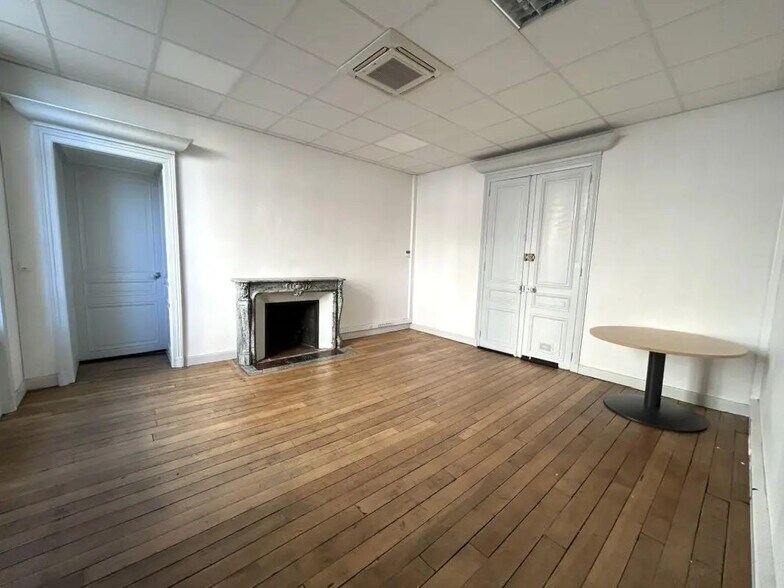 Bureau dans Reims à louer - Photo intérieure – Image 1 sur 5