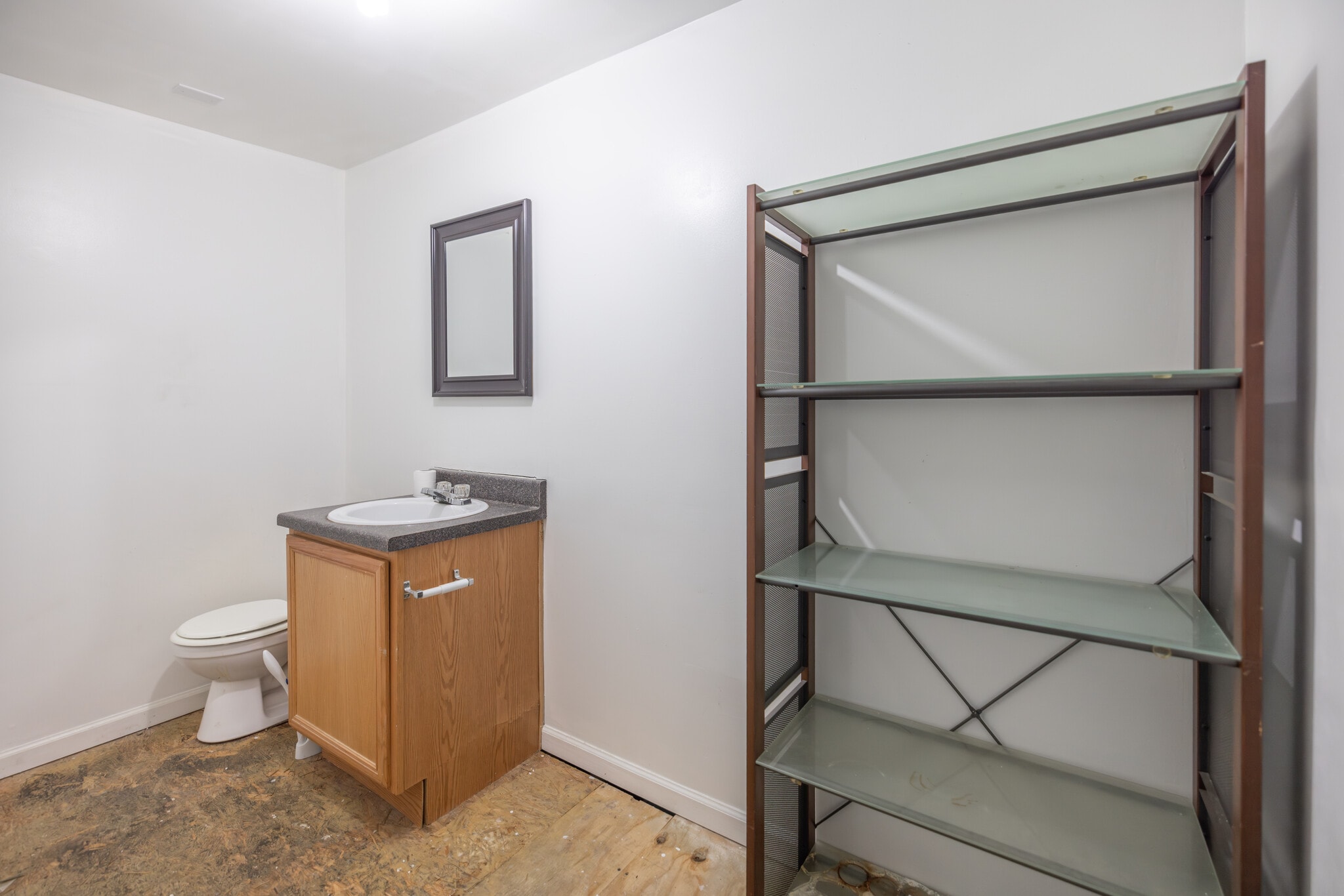 3865 Sweeten Creek Rd, Arden, NC à louer Photo intérieure– Image 1 sur 19