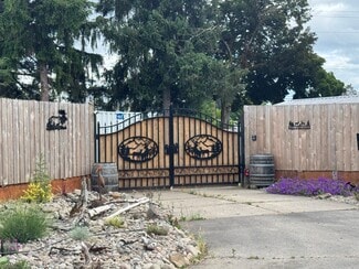 Plus de détails pour 800 S Springbrook Rd, Newberg, OR - Terrain à vendre