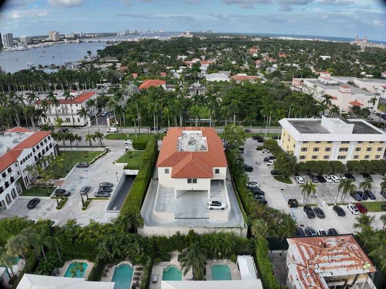 420 Royal Palm Way, Palm Beach, FL à louer – Image 2 sur 9