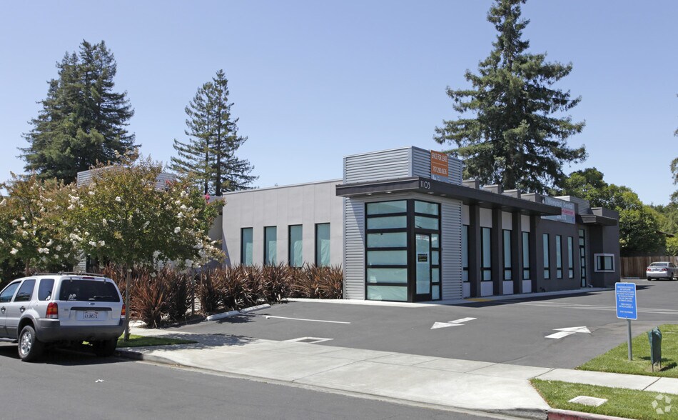 1103 Trancas St, Napa, CA à louer - Photo de l’immeuble – Image 3 sur 9