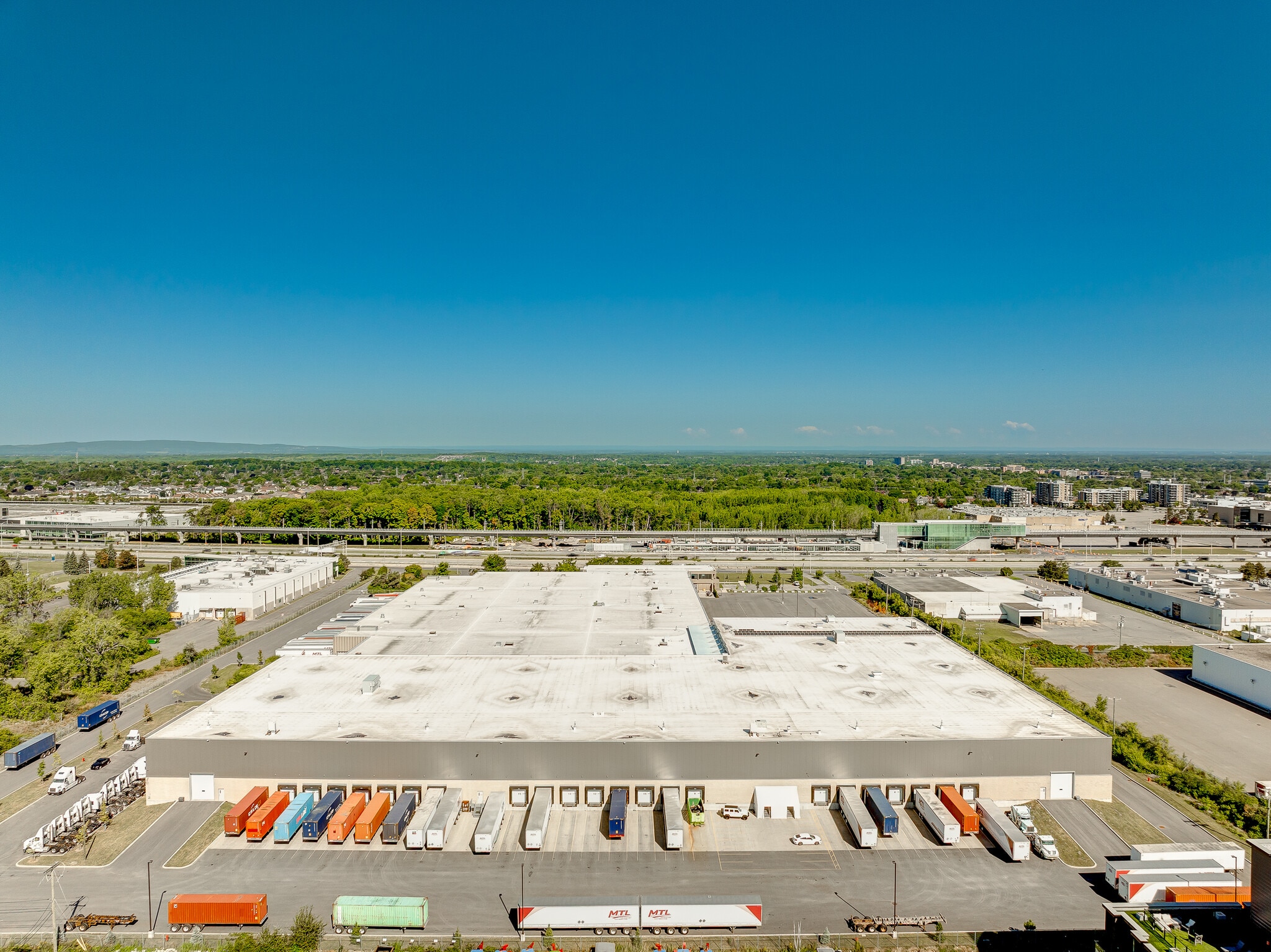 7700 Rte Transcanadienne, Pointe-claire, QC à louer Photo de l’immeuble– Image 1 sur 3
