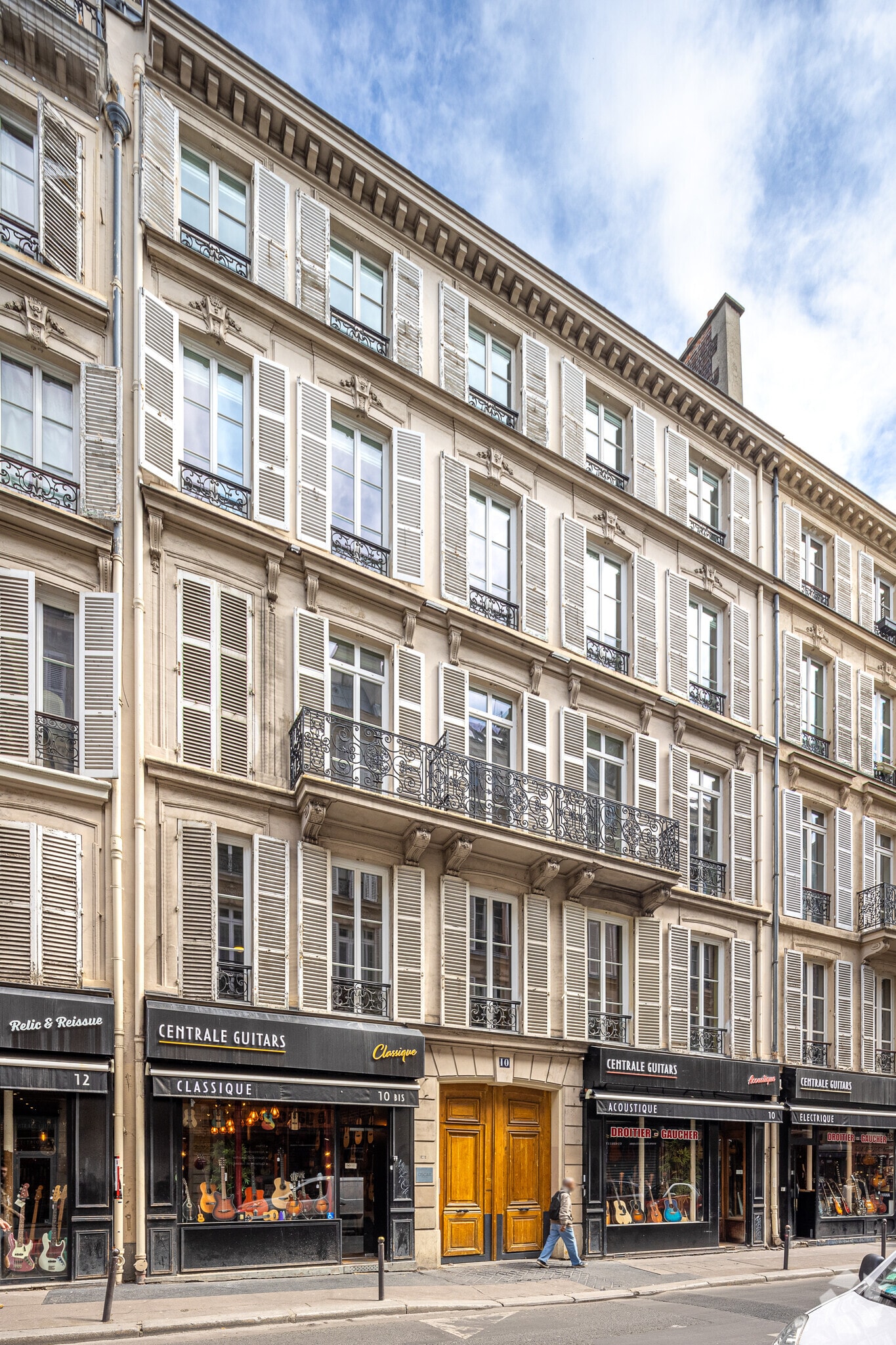Immeuble residentiel dans Paris à vendre Photo principale– Image 1 sur 3