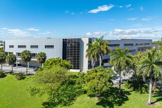 Plus de détails pour 10000 NW 15th Ter, Miami, FL - Bureau, Industriel/Logistique à louer